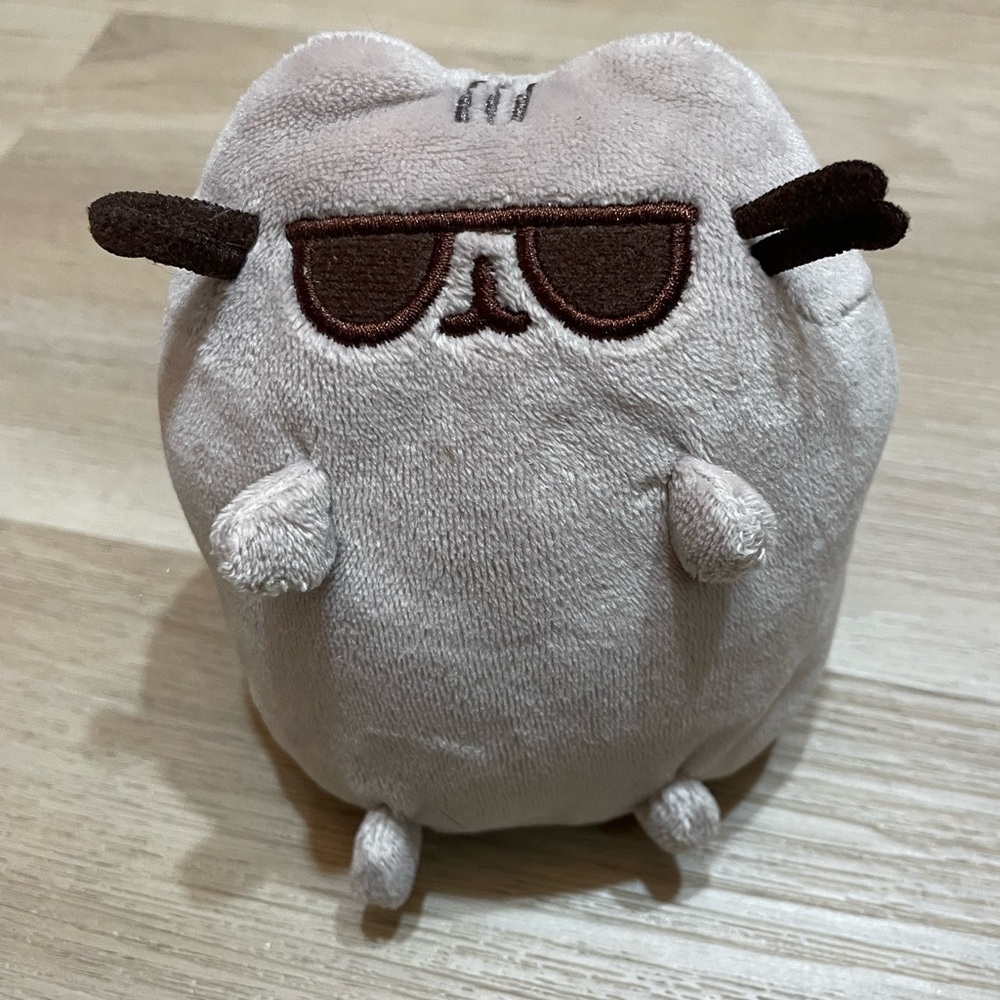PUSHEEN Small Plush Stuffed Toy